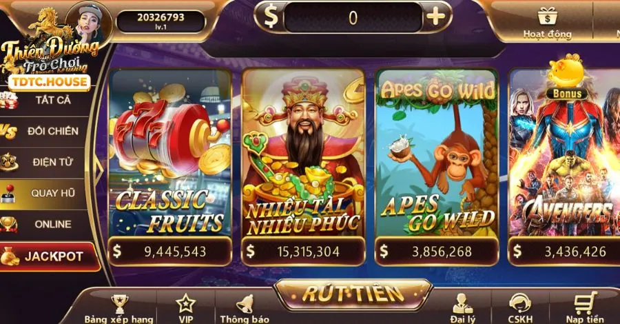 Nhân viên hỗ trợ khách hàng thân thiện với tai nghe, sẵn sàng phục vụ 24/7, minh họa dịch vụ hỗ trợ tận tâm của 7789bet xổ số